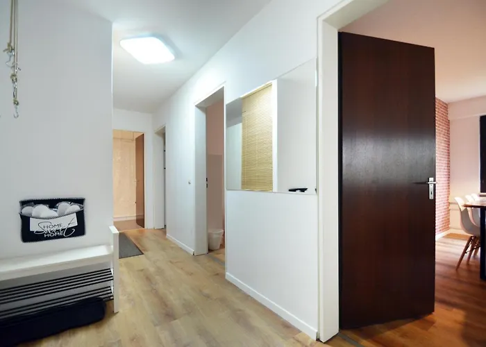 Bohemian Residency, And Quiet Lejlighed
